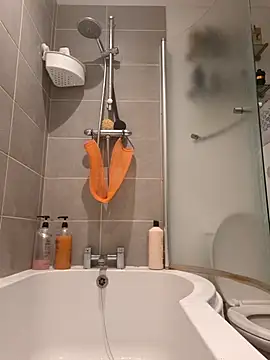 CloudyMuscleBeefy online show from 12/19/25, 02:35