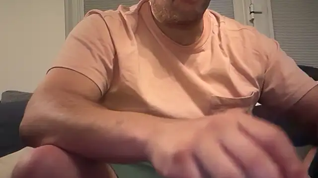 CloudyMuscleBeefy online show from 04/09/26, 06:19