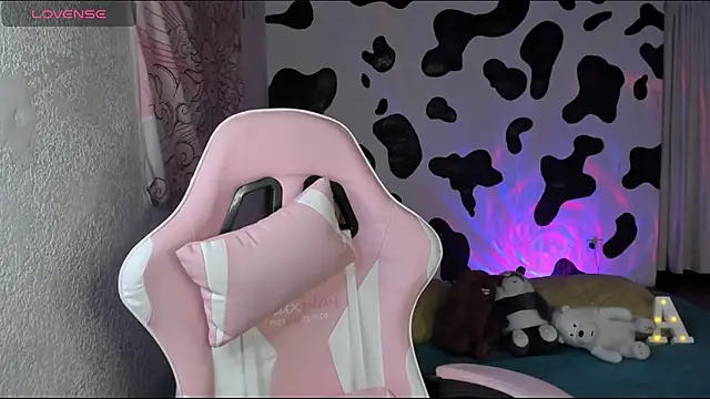 abbie jensen  online show from 02/24/26, 04:32