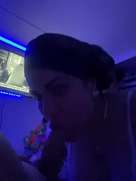 candycubanita online show from 04/20/26, 05:54