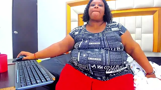 Exoticbigmandy online show from 03/06/25, 03:13