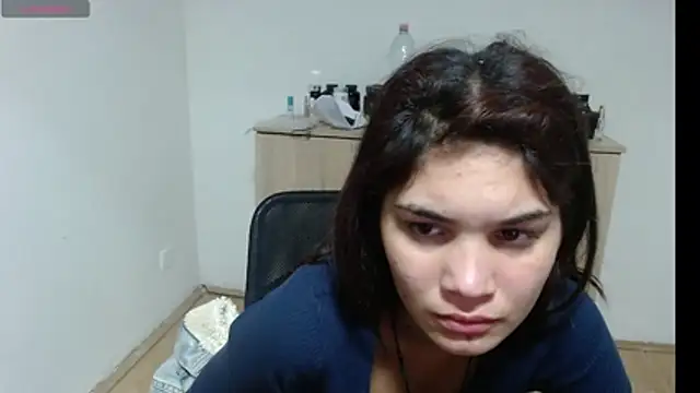 Snapshot of MalloryMyers chatting on 11/06/25, 07:59 MalloryMyers online show from 11/06/25, 07:59