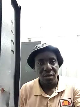 Snapshot of paptsimo chatting on 10/03/25, 10:56 paptsimo online show from 10/03/25, 10:56