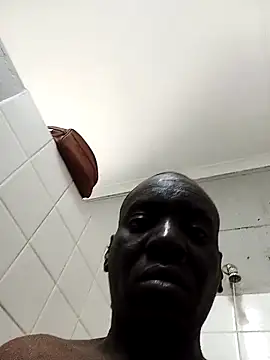 Snapshot of paptsimo chatting on 11/06/25, 10:38 paptsimo online show from 11/06/25, 10:38