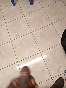 Snapshot of paptsimo chatting on 12/16/25, 03:44 paptsimo online show from 12/16/25, 03:44