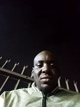 Snapshot of paptsimo chatting on 12/17/25, 08:04 paptsimo online show from 12/17/25, 08:04