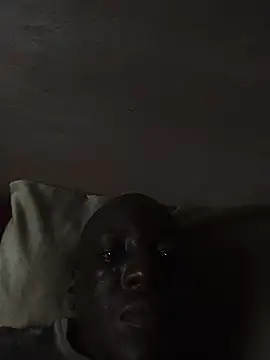 Snapshot of paptsimo chatting on 02/14/26, 12:13 paptsimo online show from 02/14/26, 12:13