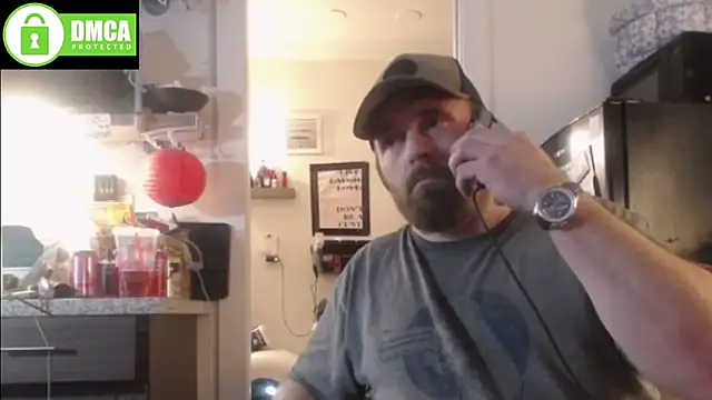 Snapshot of Thumper_ss chatting on 11/28/25, 06:32 Thumper ss online show from 11/28/25, 06:32