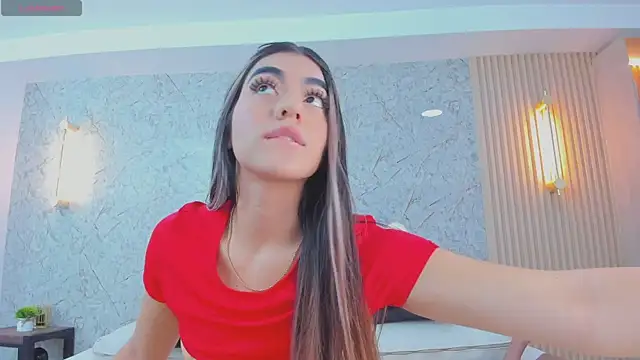 Snapshot of Antonella_west chatting on 09/16/25, 08:10 Antonella west online show from 09/16/25, 08:10