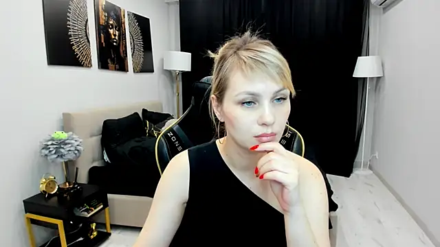 Snapshot of LindaSandy_1 chatting on 03/07/26, 07:38 LindaSandy 1 online show from 03/07/26, 07:38