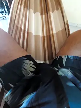 Snapshot of beto_juby777 chatting on 12/22/25, 01:52 beto juby777 online show from 12/22/25, 01:52