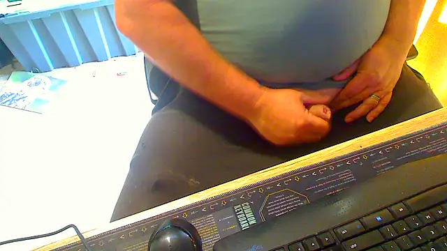 latexsub75 online show from 02/27/26, 04:23