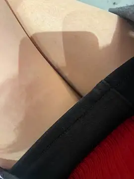 xiaoyuan01 online show from 03/01/26, 02:46