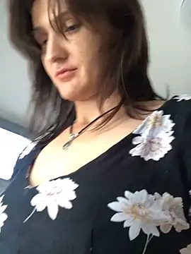 NikaSwan2831 online show from 10/03/25, 09:50