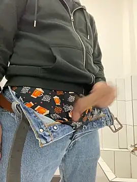 uto857 online show from 02/10/26, 12:04