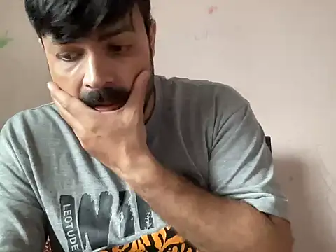 Snapshot of Sandy_Daddy chatting on 09/13/25, 11:32 Sandy Daddy online show from 09/13/25, 11:32