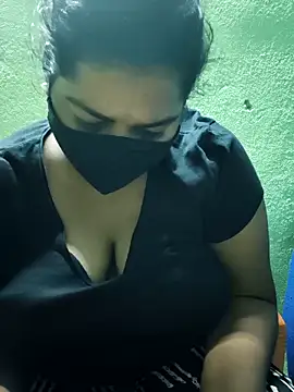 Snapshot of Liyaa_24 chatting on 02/02/26, 08:51 Liyaa 24 online show from 02/02/26, 08:51