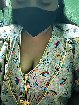 Snapshot of Liyaa_24 chatting on 02/13/26, 04:36 Liyaa 24 online show from 02/13/26, 04:36