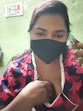 Snapshot of Liyaa_24 chatting on 02/16/26, 11:06 Liyaa 24 online show from 02/16/26, 11:06