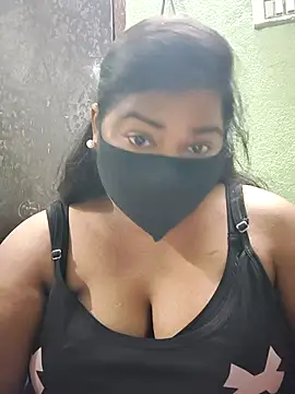 Snapshot of Liyaa_24 chatting on 02/23/26, 04:26 Liyaa 24 online show from 02/23/26, 04:26