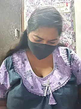 Liyaa 24 online show from 03/23/26, 04:44