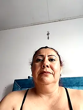 Snapshot of EmmaJhomson chatting on 11/03/25, 08:32 EmmaJhomson online show from 11/03/25, 08:32