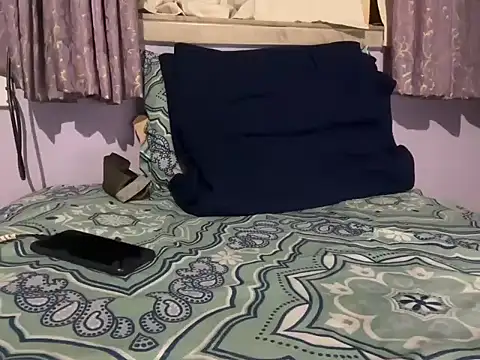 Snapshot of Matt6102 chatting on 10/01/25, 03:18 Matt6102 online show from 10/01/25, 03:18