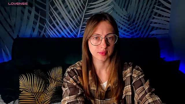 ChristyCrayme online show from 10/01/25, 10:05