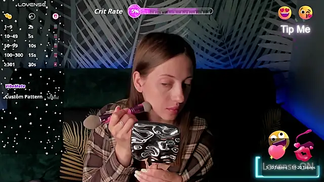 Snapshot of ChristyCrayme chatting on 05/29/26, 10:08 ChristyCrayme online show from 05/29/26, 10:08