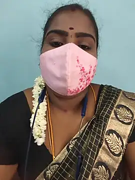 Snapshot of Tamil_riyalini12 chatting on 06/05/26, 04:52 Tamil riyalini12 online show from 06/05/26, 04:52
