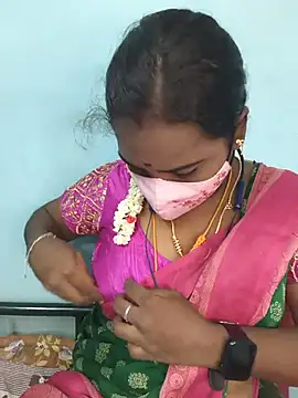 Snapshot of Tamil_riyalini12 chatting on 06/06/26, 04:39 Tamil riyalini12 online show from 06/06/26, 04:39