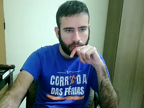 Snapshot of fthrfthr chatting on 12/01/25, 04:06 fthrfthr online show from 12/01/25, 04:06