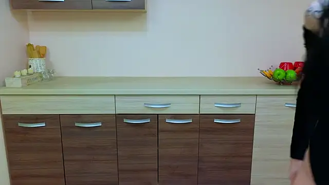 Snapshot of Ivanna__Rose chatting on 11/26/25, 06:14 Ivanna Rose online show from 11/26/25, 06:14