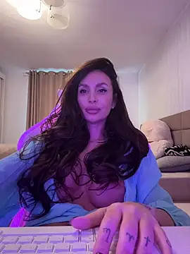 LunaBex online show from 11/15/25, 07:16