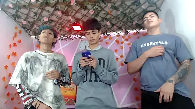 Snapshot of Bastian_boyshot77 chatting on 10/28/25, 03:36 Bastian boyshot77 online show from 10/28/25, 03:36