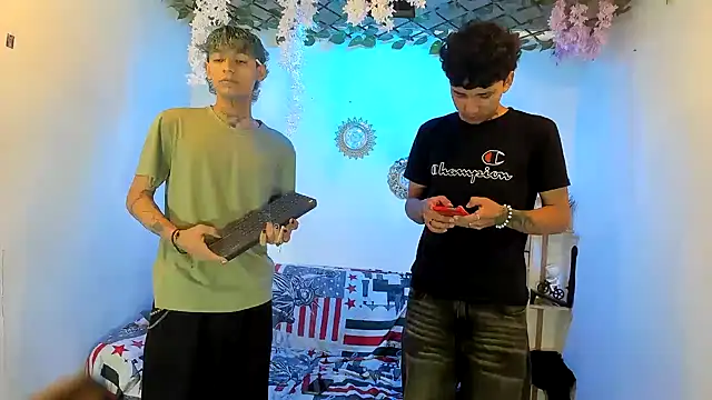 Snapshot of Bastian_boyshot77 chatting on 11/11/25, 02:39 Bastian boyshot77 online show from 11/11/25, 02:39