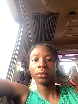 Snapshot of GeileErica chatting on 12/04/25, 07:33 GeileErica online show from 12/04/25, 07:33