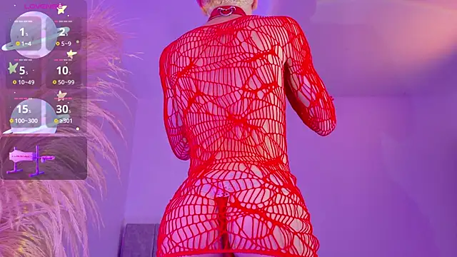 liiamluna  online show from 11/26/25, 09:32