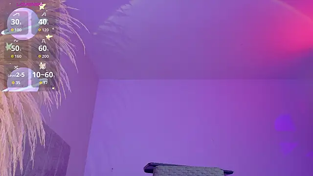 liiamluna  online show from 01/06/26, 09:24