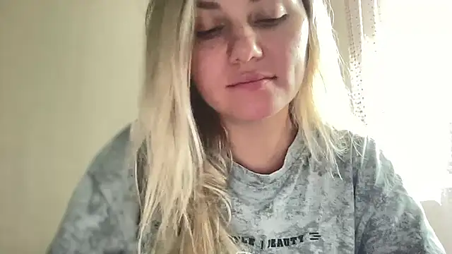 MonicaSweett online show from 10/11/25, 10:36