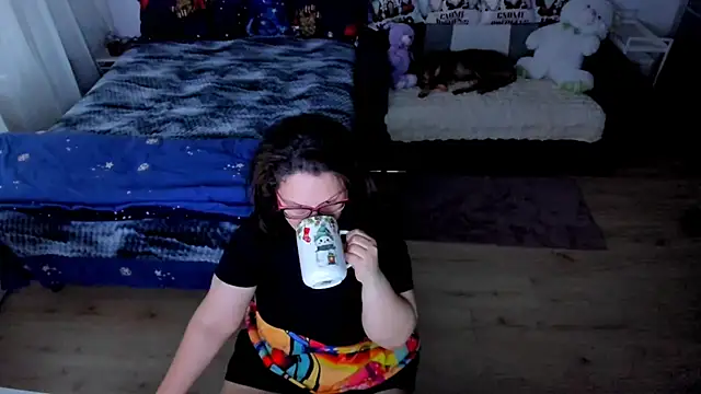 Squirt Kimm online show from 11/29/25, 11:02