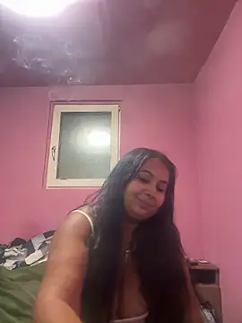 Snapshot of Melissa10 chatting on 10/31/25, 08:43 Melissa10 online show from 10/31/25, 08:43