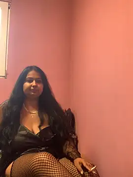 Snapshot of Melissa10 chatting on 11/11/25, 01:11 Melissa10 online show from 11/11/25, 01:11