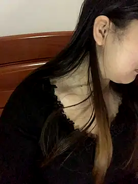 xialuo25 online show from 11/19/25, 07:19