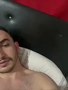 Snapshot of cihan_4141 chatting on 11/13/25, 05:12 cihan 4141 online show from 11/13/25, 05:12