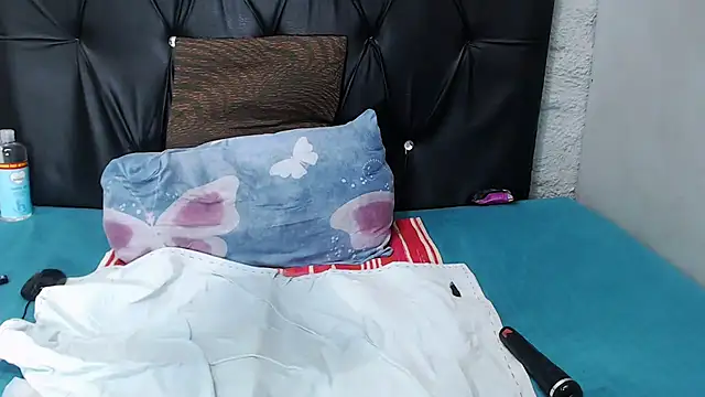 Snapshot of babyotria chatting on 11/01/25, 07:05 babyotria online show from 11/01/25, 07:05