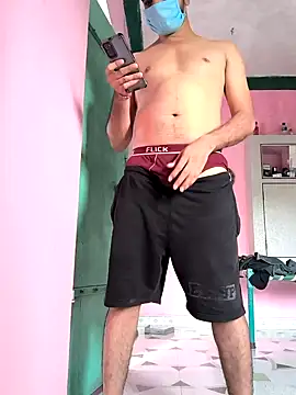 Snapshot of Riyansh_mehta chatting on 10/08/25, 06:33 Riyansh mehta online show from 10/08/25, 06:33