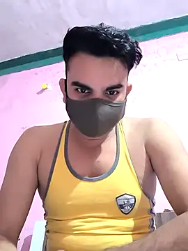 Snapshot of Riyansh_mehta chatting on 10/19/25, 05:24 Riyansh mehta online show from 10/19/25, 05:24