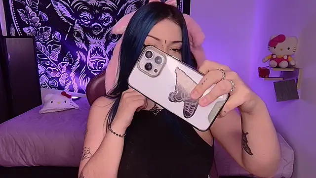 revenmiller  online show from 09/17/25, 02:30