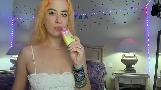 Snapshot of aalokitaa chatting on 09/18/25, 10:56 aalokitaa online show from 09/18/25, 10:56